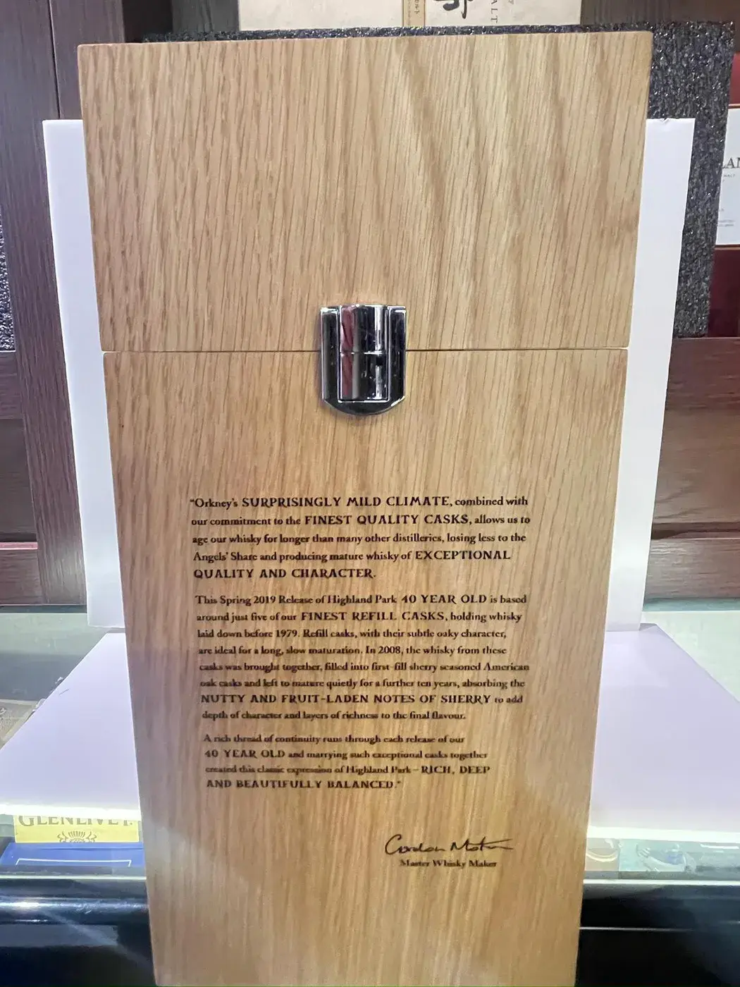 Highland Park 40 Year Old 2019 Release 43.2 abv NV (1 BT70) — Highland, Scotland — view 16