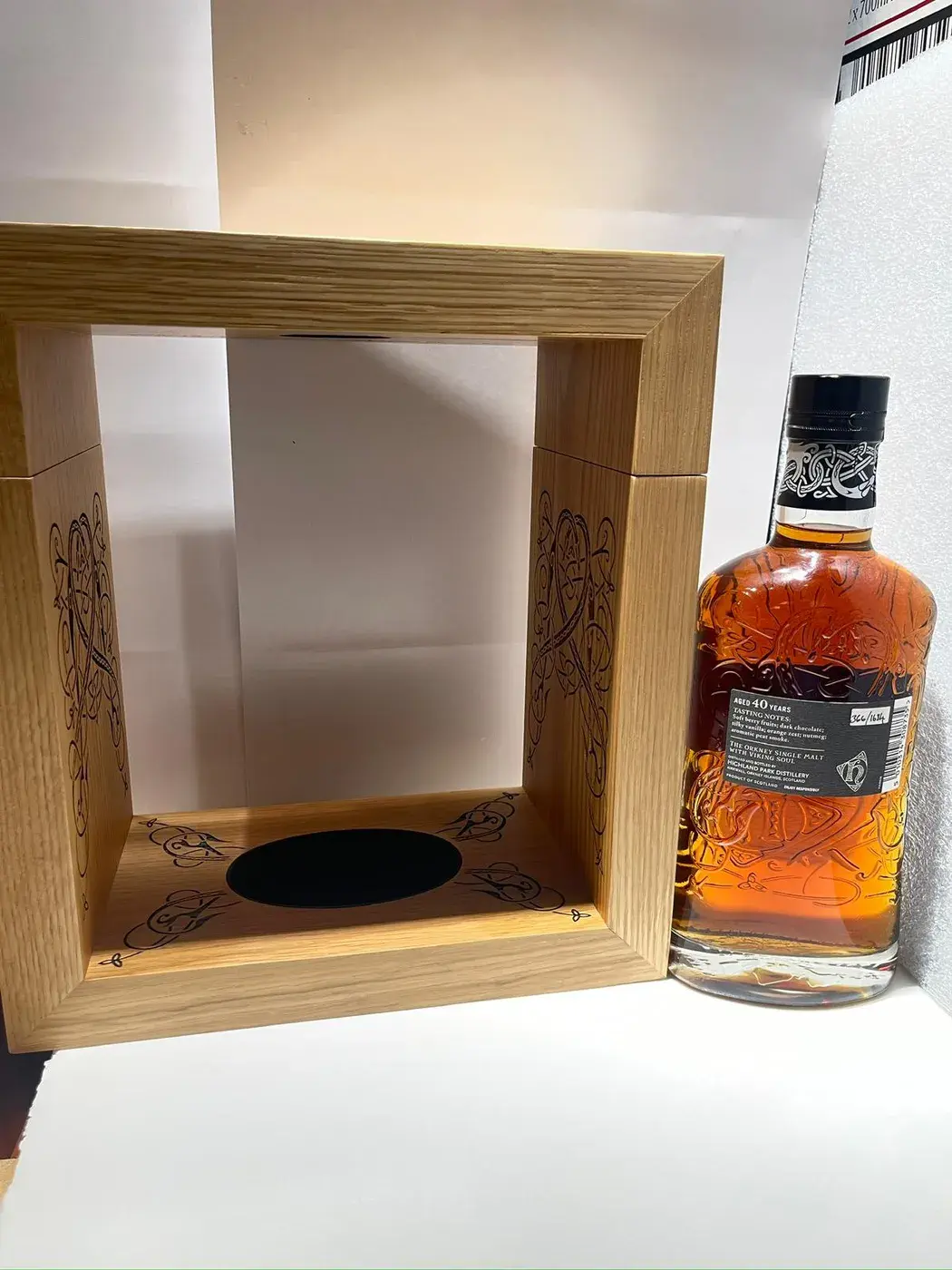 Highland Park 40 Year Old 2019 Release 43.2 abv NV (1 BT70) — Highland, Scotland — view 3